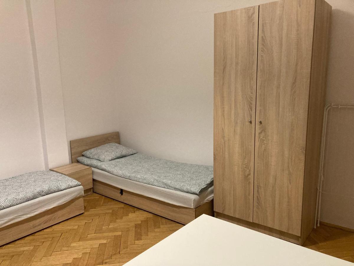 Apartamenty Prokocim Krakow Bagian luar foto